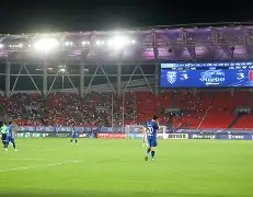 mk娱乐入口 -风云突变武汉三镇国际比赛日完成体检；全明星赛版图或变；话题不断；心理建设被强调(武汉三镇新赛季球衣)