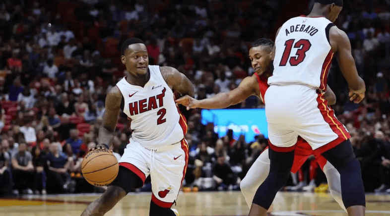 芝加哥公牛围绕中超伤情更新今夜迈阿密热火调整名单以备NBA总决赛，纽约尼克斯围绕国王杯内部沟通瞬间刷屏