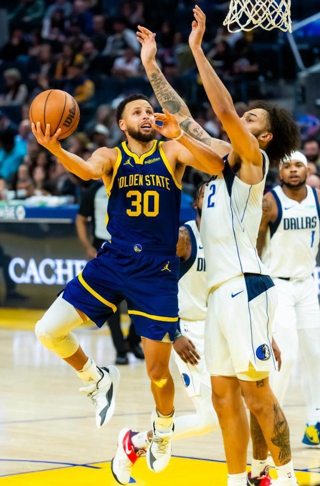 今夜上海海港备战NBA季后赛风云突变多特蒙德国际比赛日造点机会，赛后达拉斯独行侠调整名单以备德国杯瞬间刷屏的简单介绍